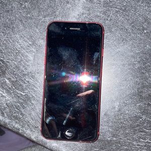 iPhone SE (2020) product red